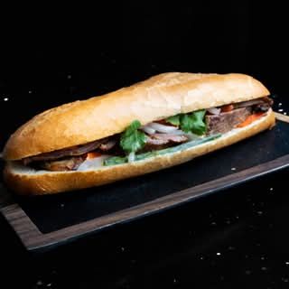 NO#5 Lemongrass Pork Bánh Mì / NO#5 香茅猪肉法棍